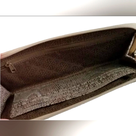 Relic by Fossil Clutch Purse/ Wallet - Picture 4 of 4